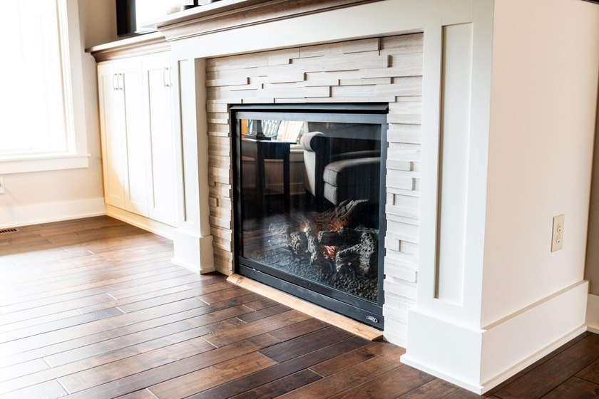 Welcome to this stunning 3-bedroom, 3-bathroom slab-on-grade - photo 4