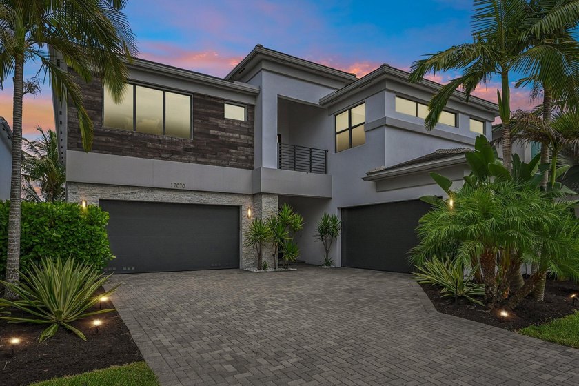 Welcome to this spectacular residence in the Lotus community of - photo 4