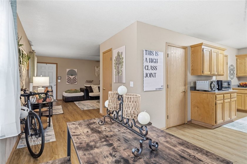 Exceptional Investment Opportunity! Offered together, 2252, 2254 - photo 9