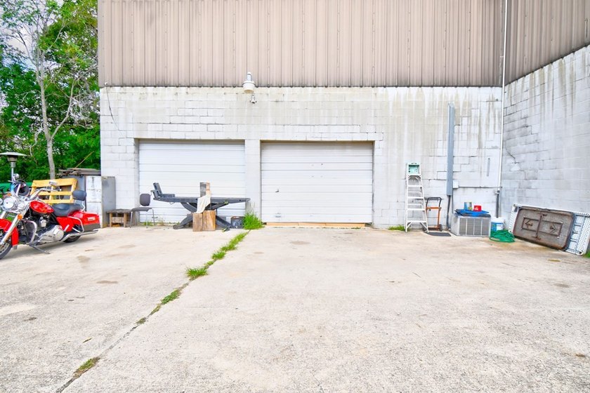 Exceptional Investment Opportunity. This commercial property has - photo 14