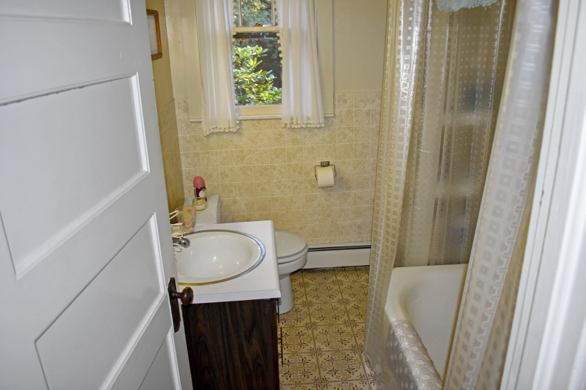 Cottage with swimming access on Schroon River  SOLD - photo 15