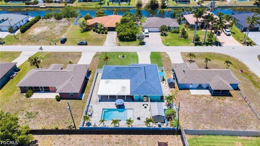 Beautiful pool home with a large backyard in Southwest Cape - photo 50