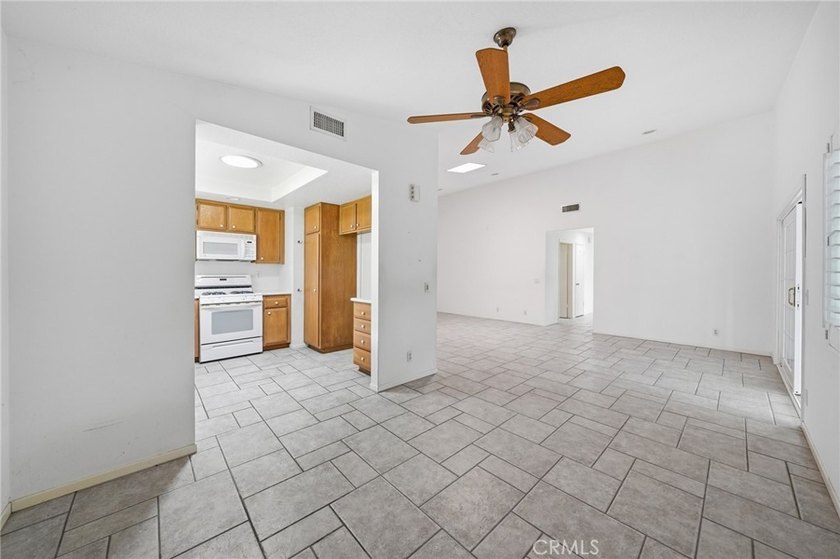 Well-maintained 3-bedroom, 2-bath home in the prestigious - photo 26