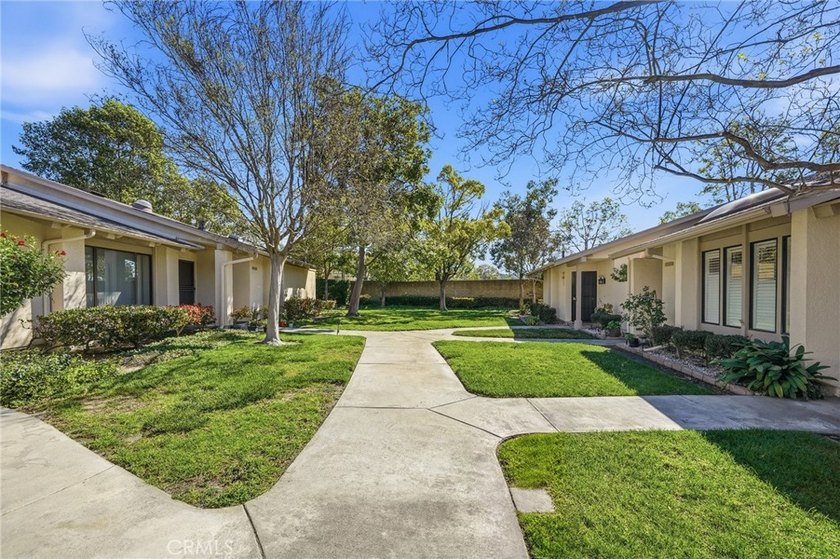 Well-maintained 3-bedroom, 2-bath home in the prestigious - photo 28