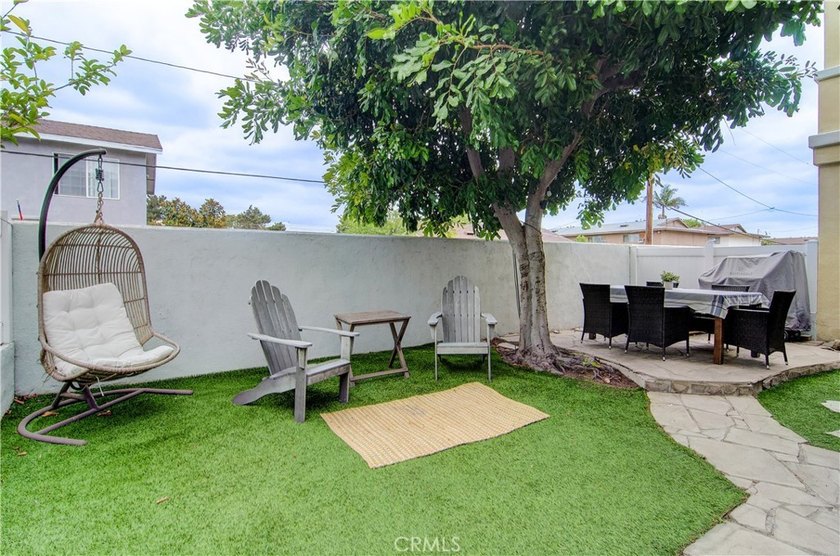 Fantastic purchase opportunity on this beautiful 2-bedroom plus - photo 11