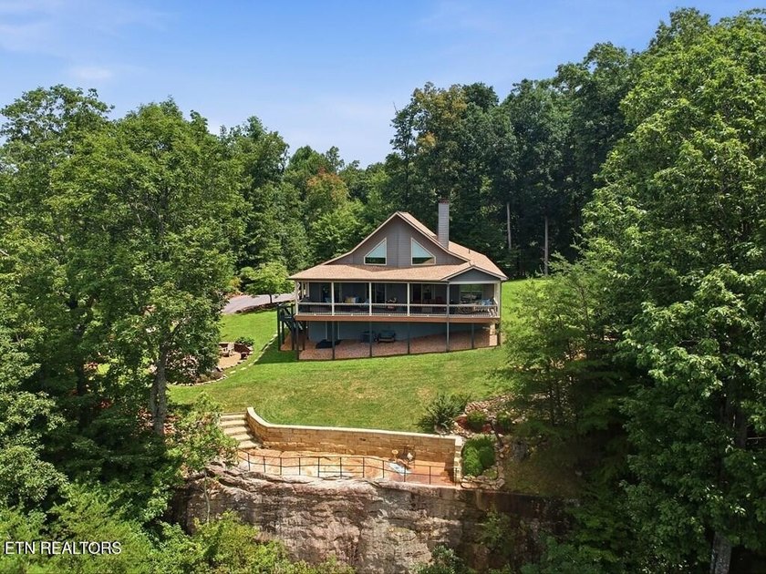 This immaculate custom built 1,944 square foot home has one of - photo 4