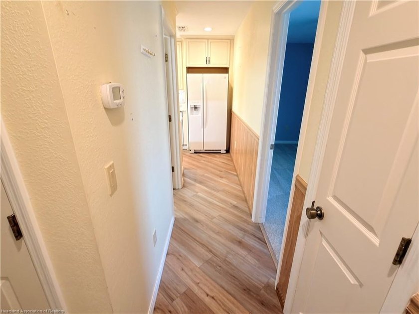 Beautiful canal-front home in a quiet neighborhood with access - photo 16