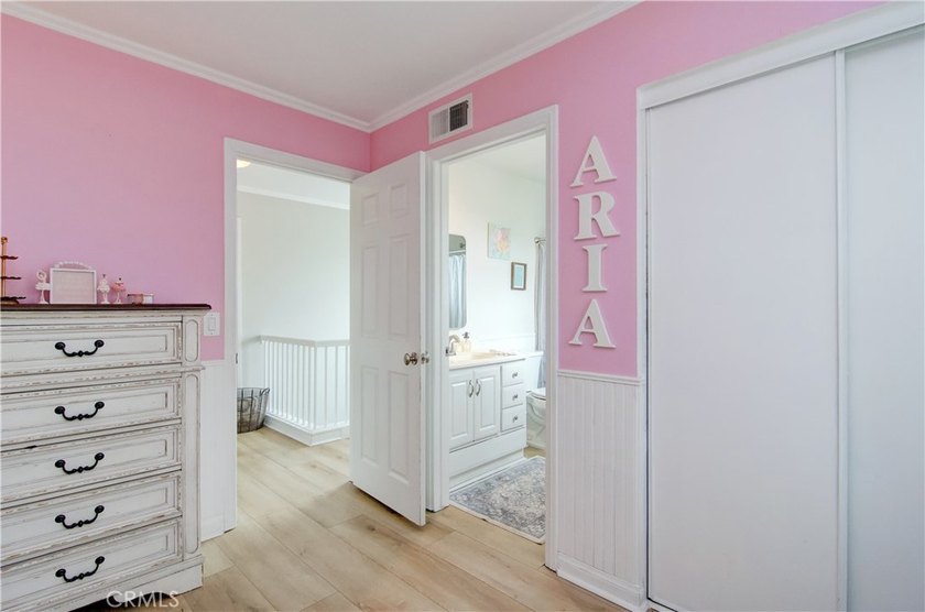 Fantastic purchase opportunity on this beautiful 2-bedroom plus - photo 22