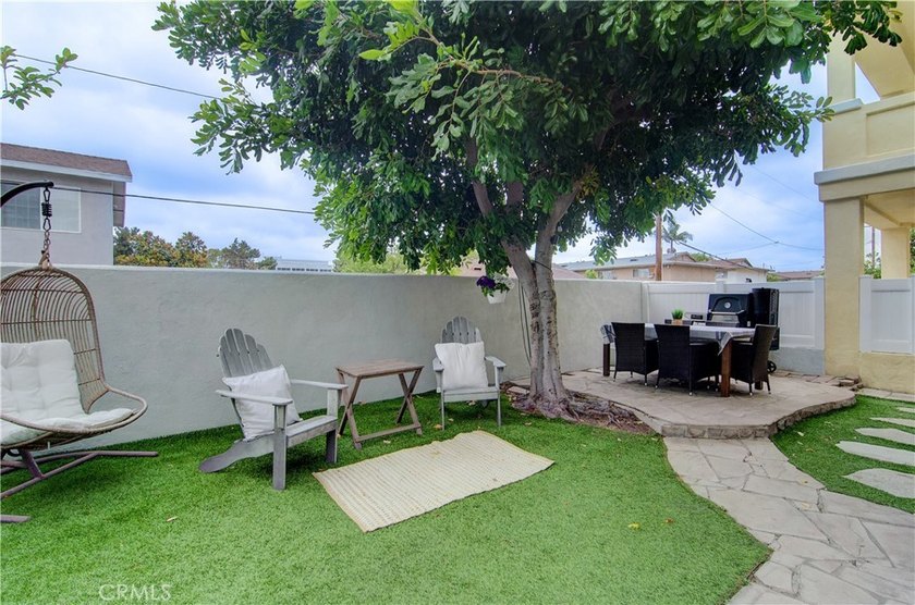 Fantastic purchase opportunity on this beautiful 2-bedroom plus - photo 29