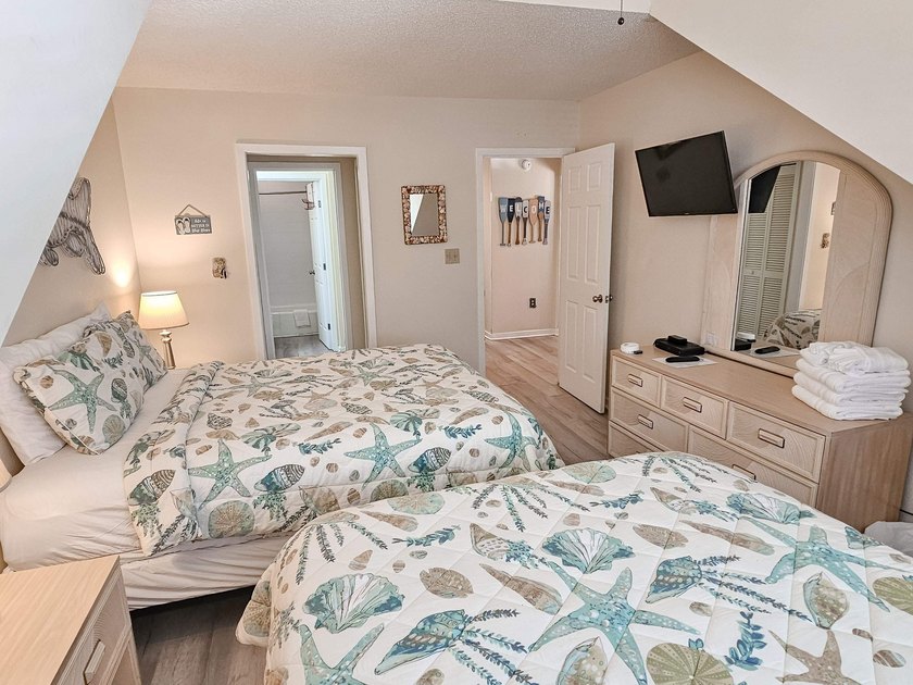 Welcome to this beautifully furnished two bedroom, two bath - photo 30