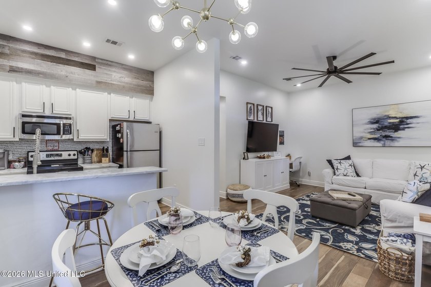 Your coastal escape in the heart of Bay St. Louis! This - photo 9