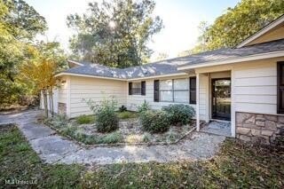 Located close to downtown Ocean Springs, a quick bicycle or walk - photo 3