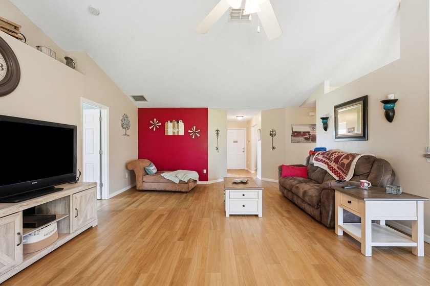 Don't miss this well-maintained 3-bedroom, 2-bath, 2-car garage - photo 9