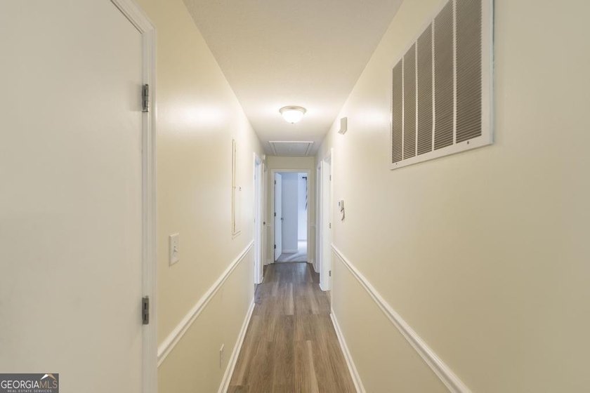 This move-in-ready, single-story 3-bedroom, 1.5-bathroom brick - photo 16