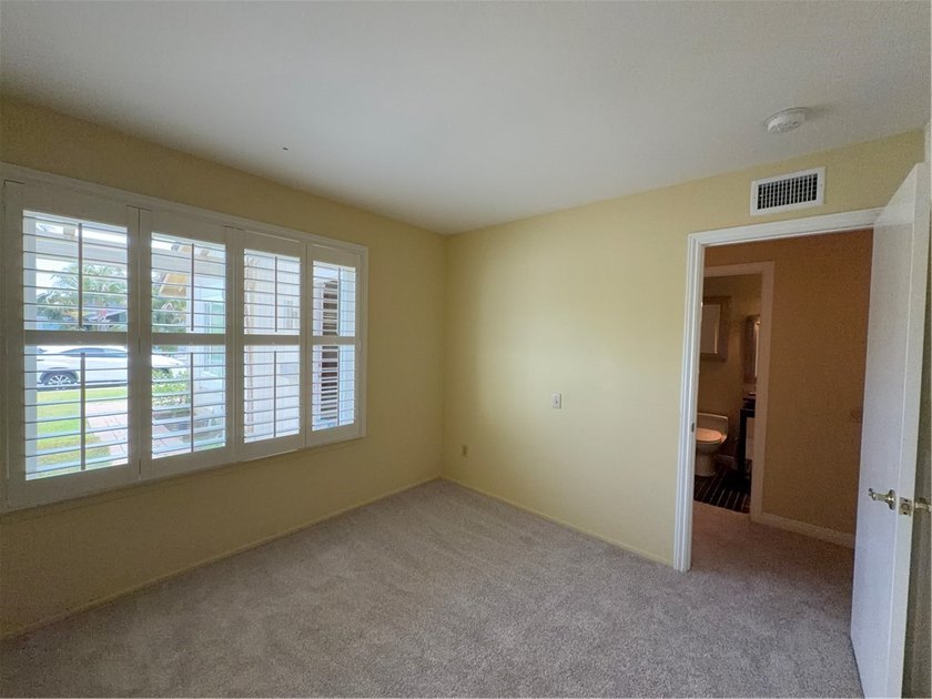 Just one mile from the beach, this immaculate and move-in ready - photo 20
