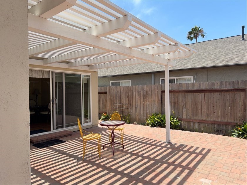 Just one mile from the beach, this immaculate and move-in ready - photo 29
