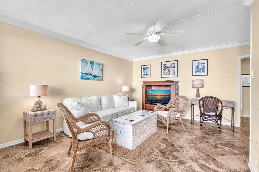 Welcome to this charming one-bedroom, one-bathroom condominium - photo 7