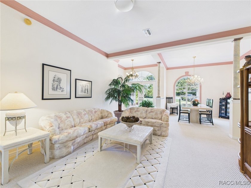 Beautiful Pool Home in Rainbow Springs Country Club Nestled in - photo 8