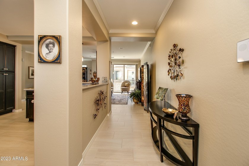 Welcome to your dream home! This remarkable 3-bedroom, 2-bath - photo 6