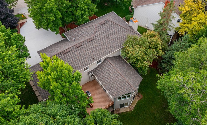 WOW...this is a MUST SEE! 5,200 finished sq. ft. of beautifully - photo 33