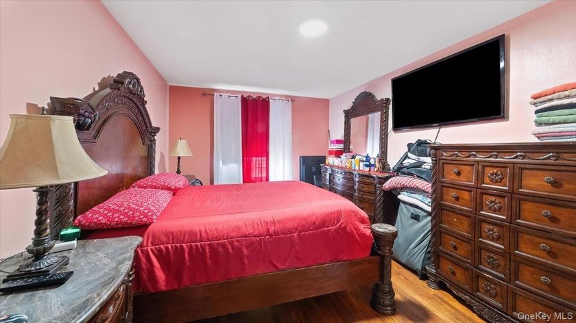 Welcome to Fordham Terrace! This 2 bedroom is conveniently - photo 8
