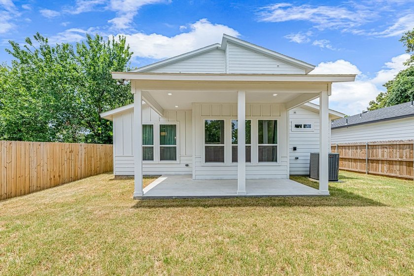 Location influences convenience. Lifestyle defines value - photo 30