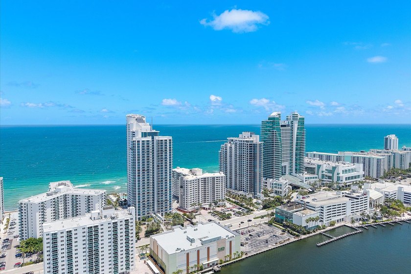 Motivated Seller!! BEST PRICE $$$ for a 3 bedroom in the - photo 4