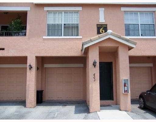 SPECTACULAR, FULLY REMODELED 2 STORY PENTHOUSE HOME OVERLOOKING - photo 30