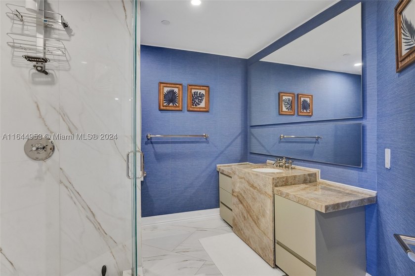 SPECTACULAR, FULLY REMODELED 2 STORY PENTHOUSE HOME OVERLOOKING - photo 46