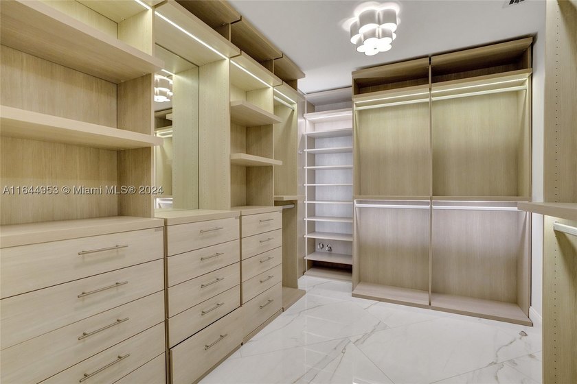 SPECTACULAR, FULLY REMODELED 2 STORY PENTHOUSE HOME OVERLOOKING - photo 50