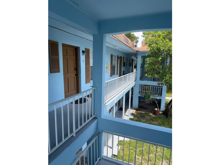 Welcome to this 1 bedroom, 1-bathroom condo located in Kentwood - photo 2