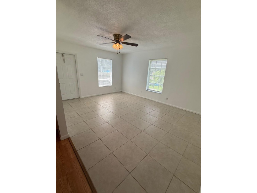 Welcome to this 1 bedroom, 1-bathroom condo located in Kentwood - photo 7