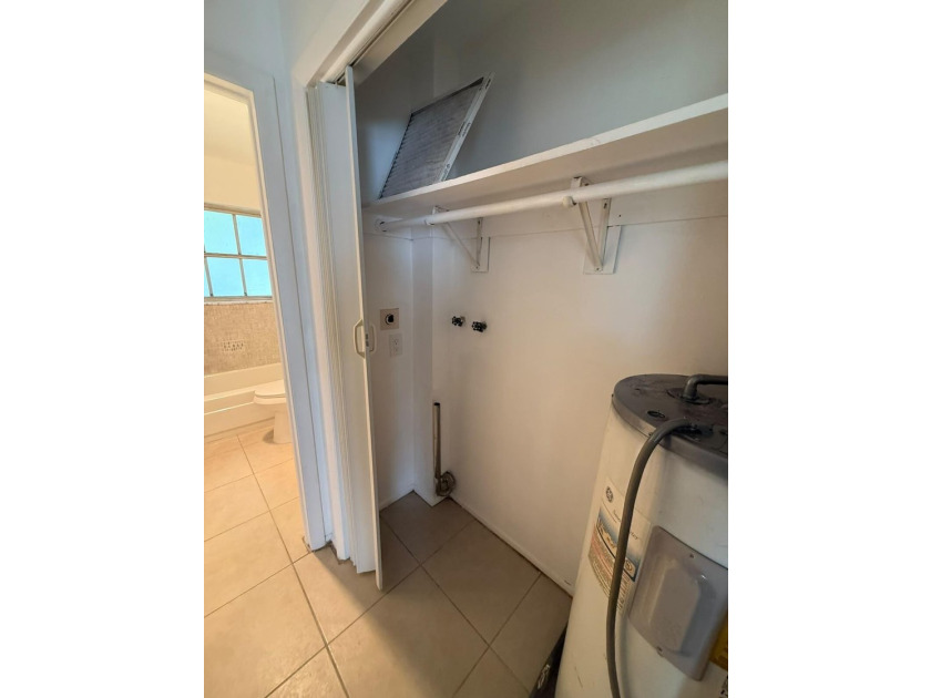 Welcome to this 1 bedroom, 1-bathroom condo located in Kentwood - photo 9
