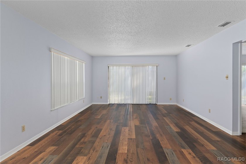 SELLER MOTIVATED! Seller says, *Bring all reasonable offers!* - photo 10