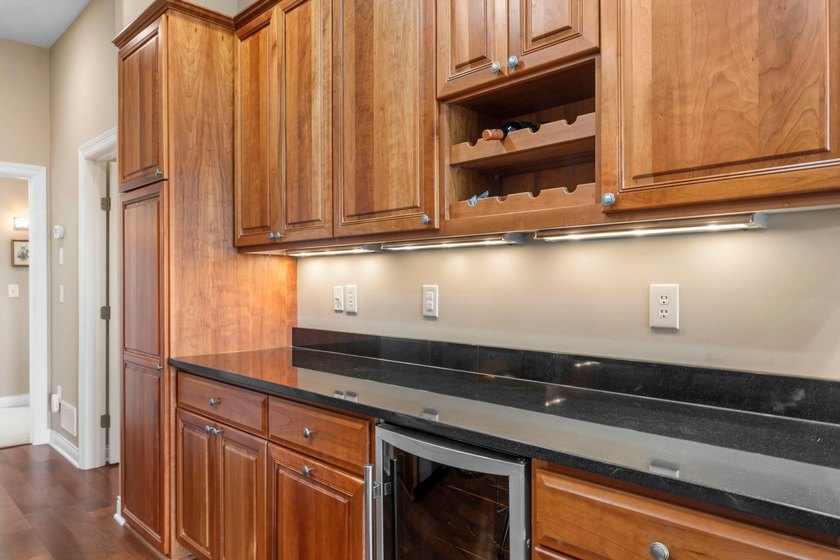 This is a rare opportunity to own an exceptional southwest - photo 17