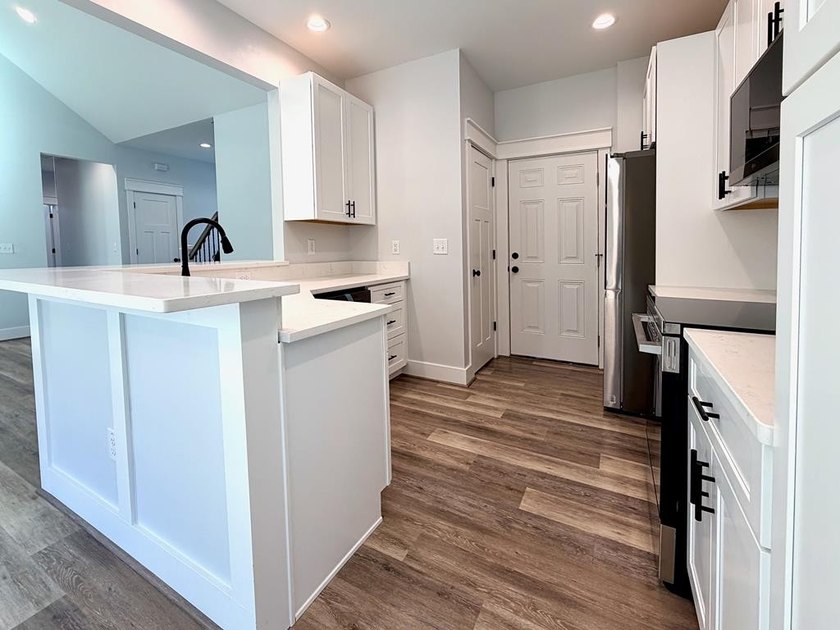 Experience the perfect blend of textures &amp; high-tech living - photo 22