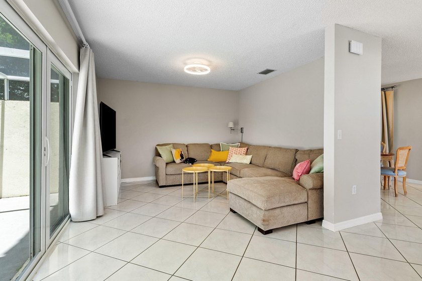 Don't miss this exceptional Parkland home. Move-in ready - photo 10