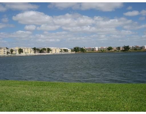 !!! BEAUTIFUL 2 BEDROOMS 2 BATHS IN GREAT LOCATION !!! MINUTES - photo 3