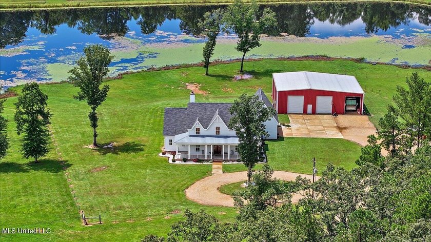 The owners will sell 10 to 23 acre lakefront homesite tracts, if - photo 4