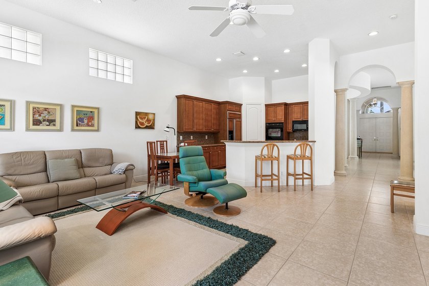 This Southern Exposure 3-bedroom, 2.5-bathroom residence on an - photo 8