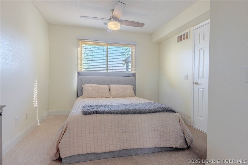 This beautifully updated 2-bdrm, 1.5-bath condo at Steeple Ridge - photo 12
