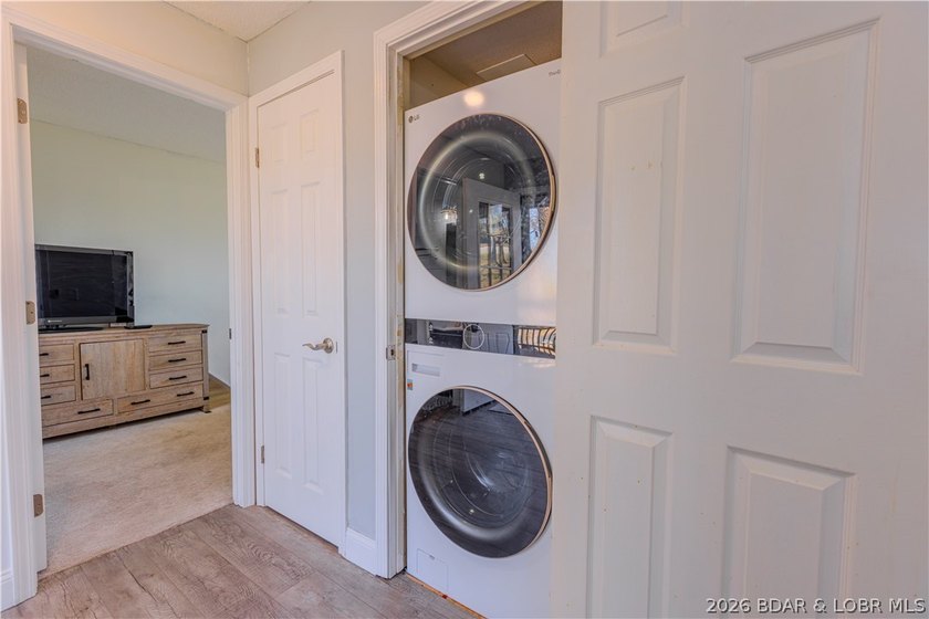 This beautifully updated 2-bdrm, 1.5-bath condo at Steeple Ridge - photo 13