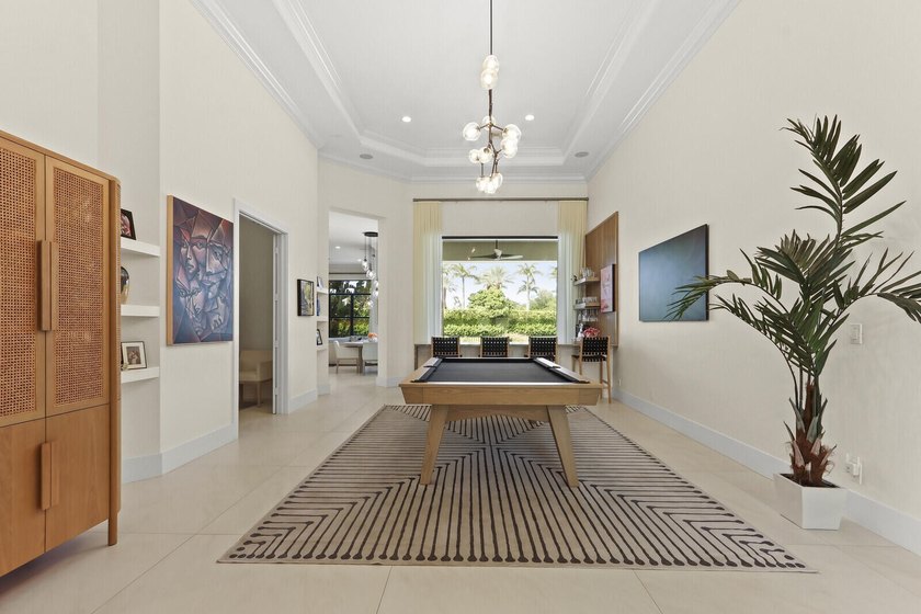Welcome to this exceptional lakefront residence in the - photo 8