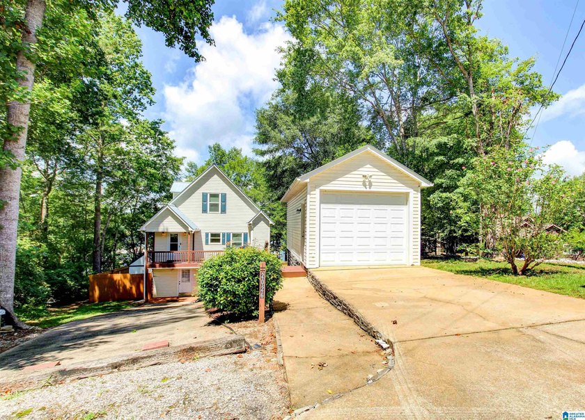 Beautiful Lake Wedowee Home - Wide Water Views, Boat &amp; More! - photo 2
