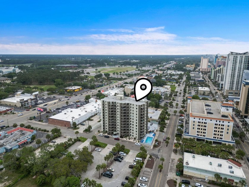 Fully renovated one-bedroom, one-bathroom condo in the Atlantis - photo 40