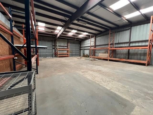 6000 F2 free-span, metal, insulated warehouse with 4 - 12' - photo 17