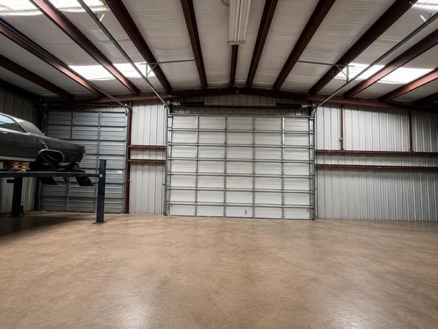 6000 F2 free-span, metal, insulated warehouse with 4 - 12' - photo 22
