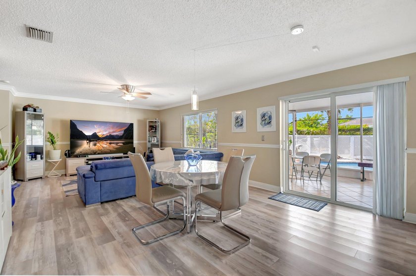 Discover this 2-story, 4-bed, 2.5-bath home w/ 2-car garage - photo 22