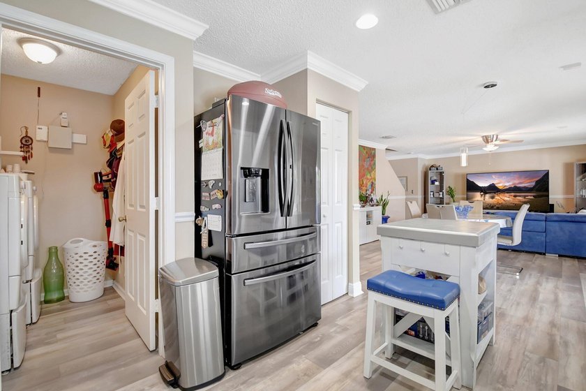Discover this 2-story, 4-bed, 2.5-bath home w/ 2-car garage - photo 35