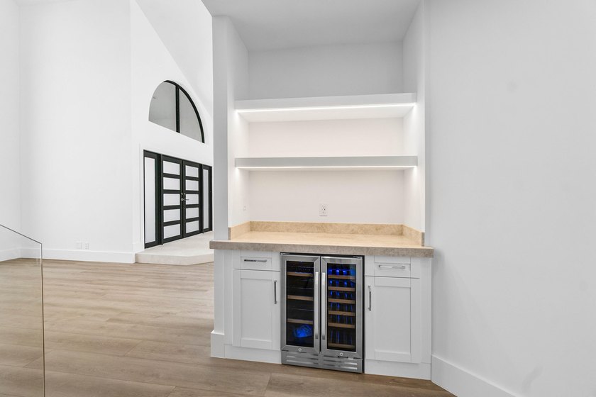 Located in the highly desirable Palm Beach Farms neighborhood &amp; - photo 6